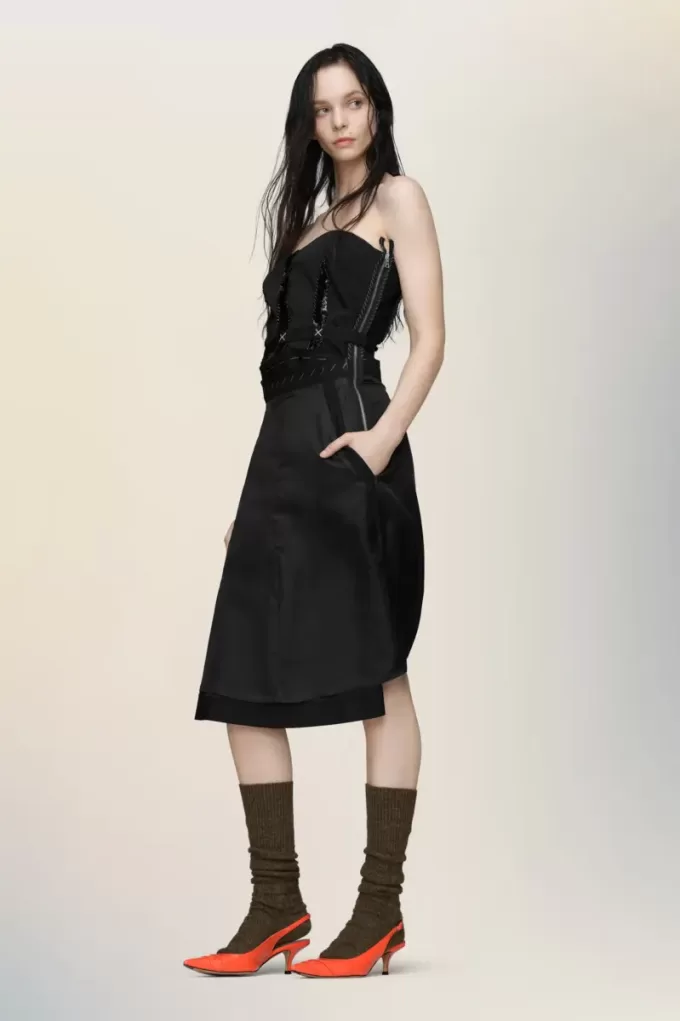 Abito midi senza spalline