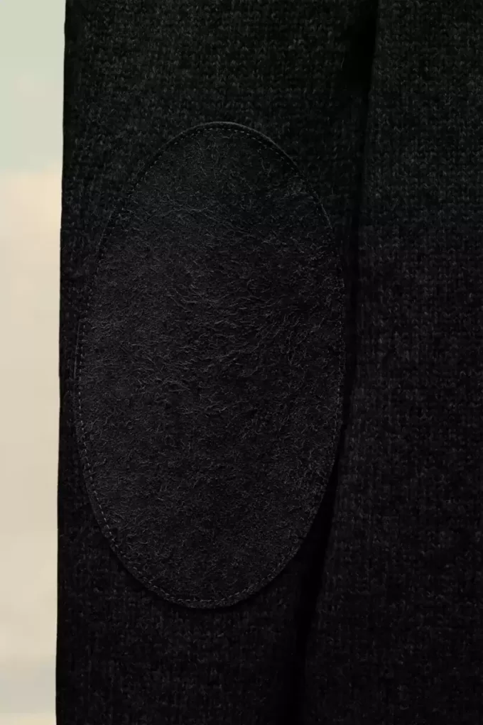 Cardigan con toppa sui gomiti