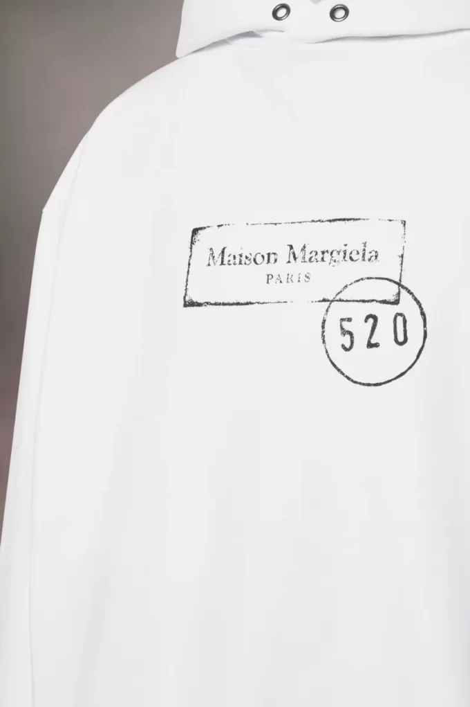 Felpa con cappuccio con stampa francobollo 520 Felpa con cappuccio con stampa francobollo 520