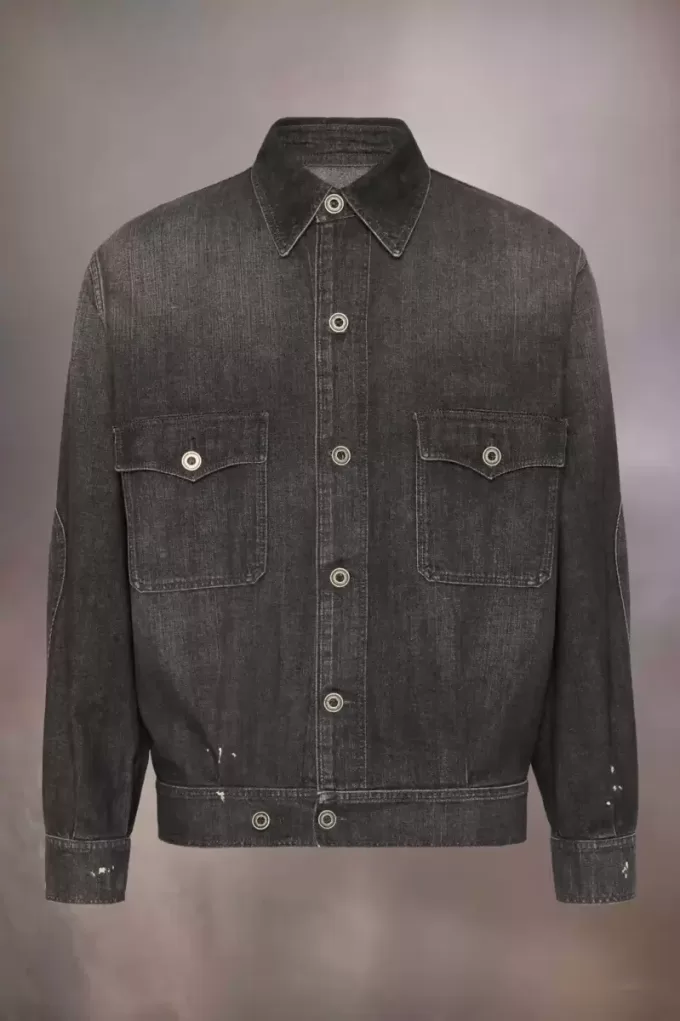 Giacca di jeans consumata Giacca di jeans consumata