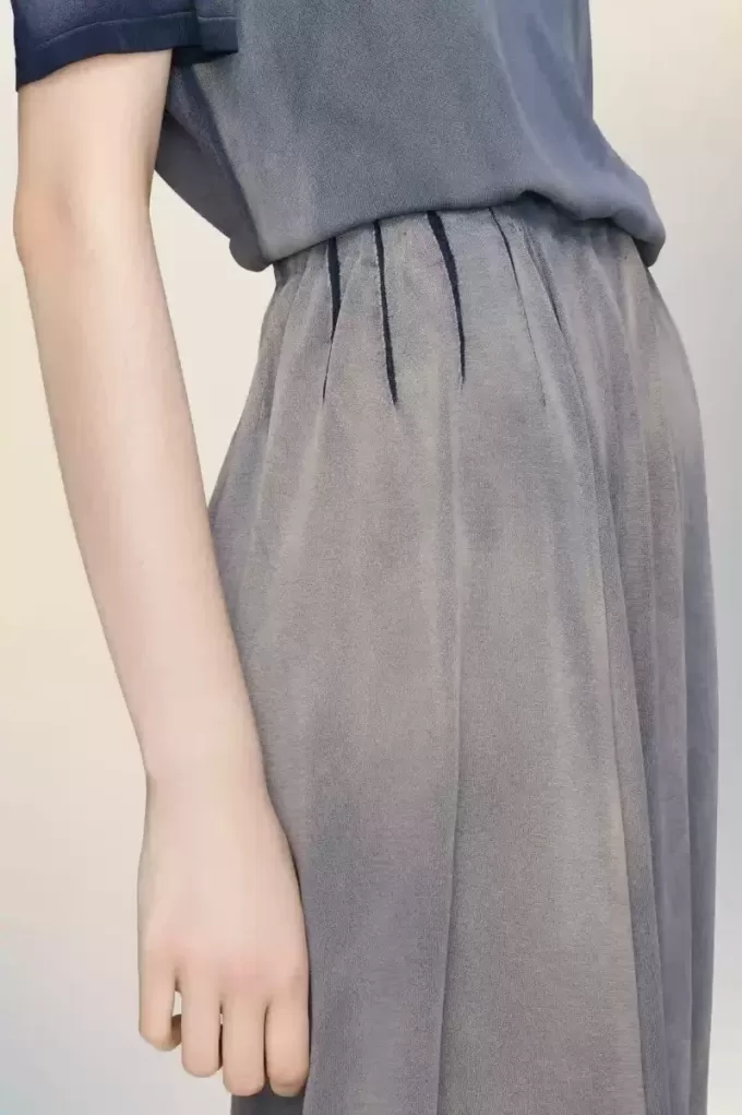 Gonna midi sbiadita dal sole