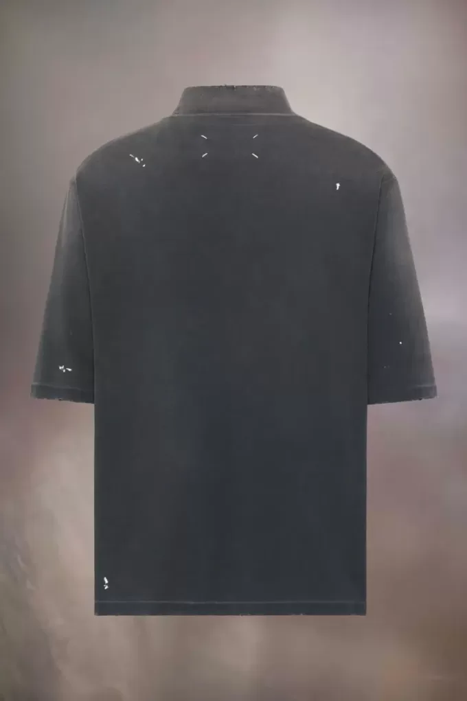 Maglietta con logo graffiti