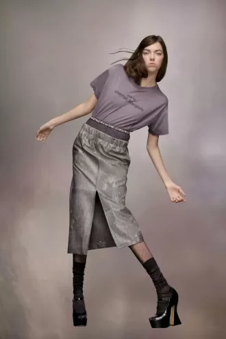 Maglietta con logo invertito