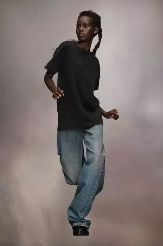 Maglietta con logo ricamato