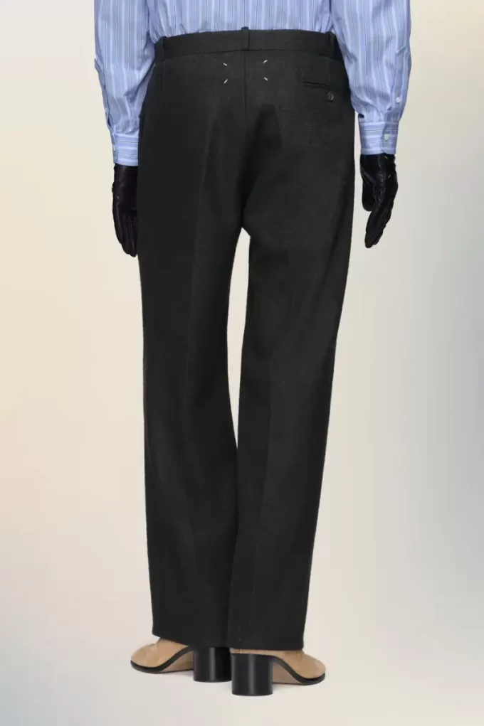 Pantaloni dritti in lana infeltrita Pantaloni dritti in lana infeltrita