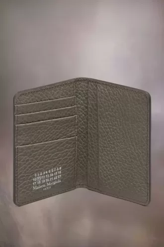 Portacarte a quattro punti