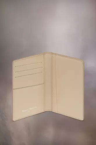 Portacarte a quattro punti