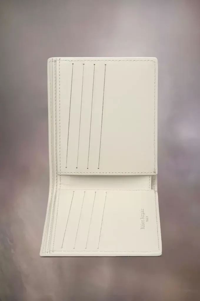 Portacarte a quattro punti