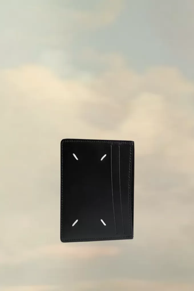 Portacarte a quattro punti