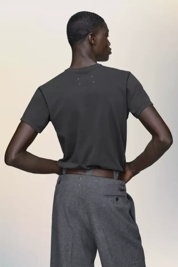 T-shirt con logo Maison Margiela T-shirt con logo Maison Margiela