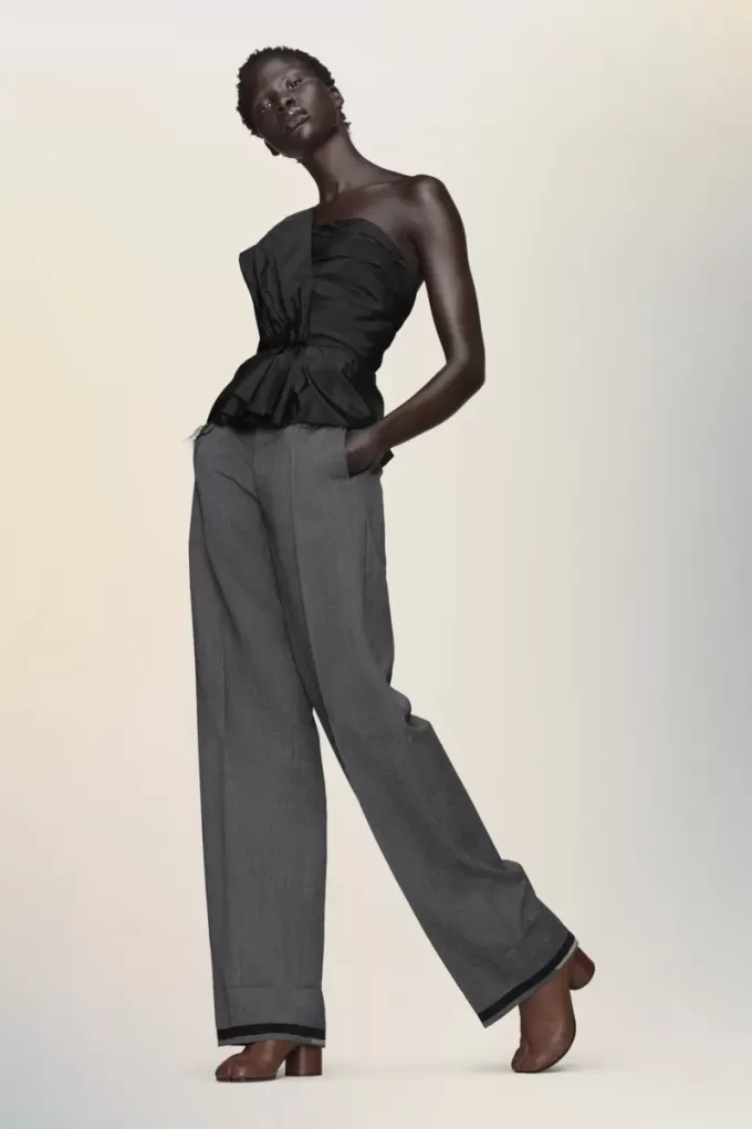 Top drappeggiato asimmetrico